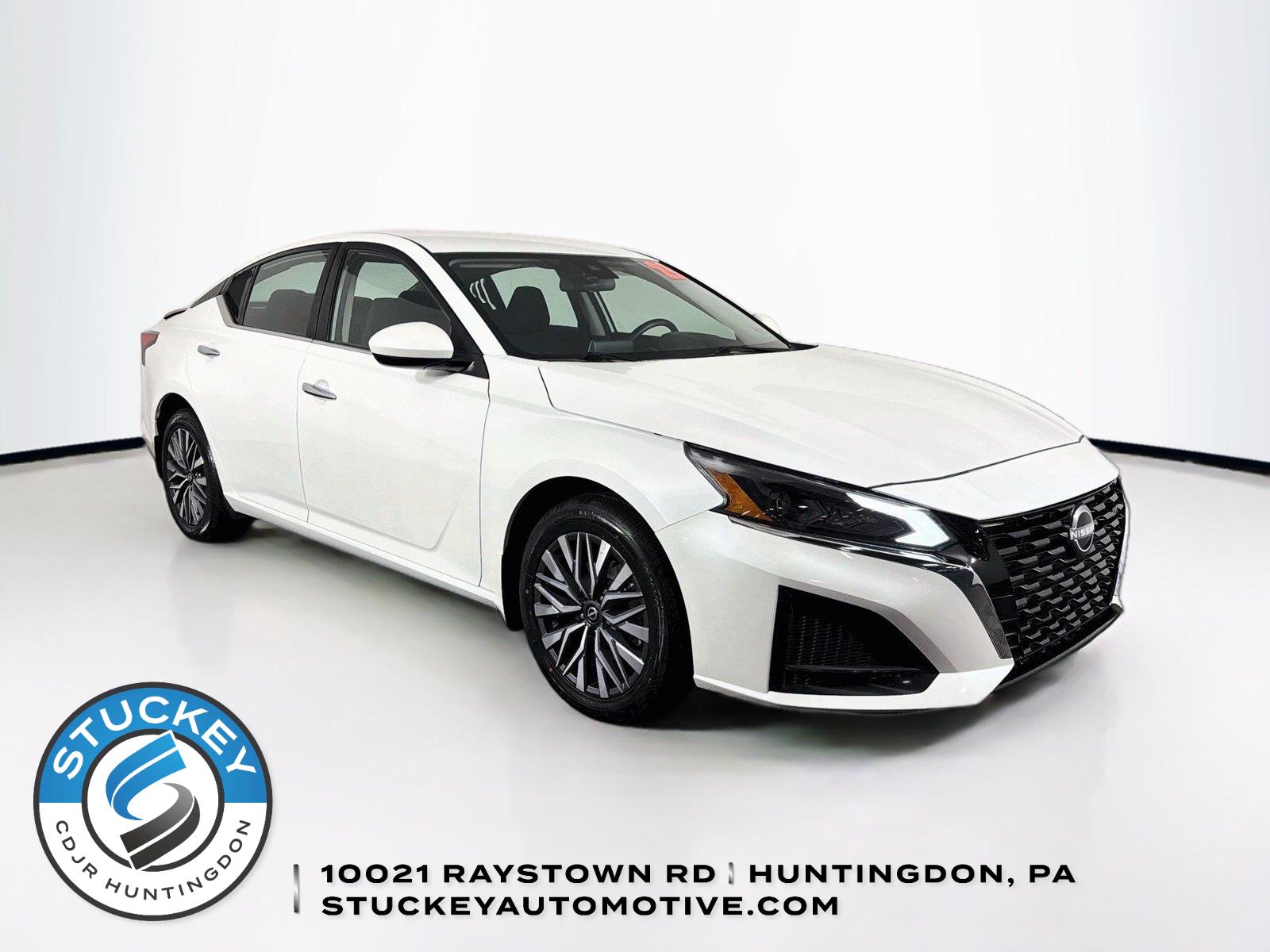 Pearl White Tricoat 2023 Nissan Altima Sedan All-Wheel Drive Continuously Variable Transmission