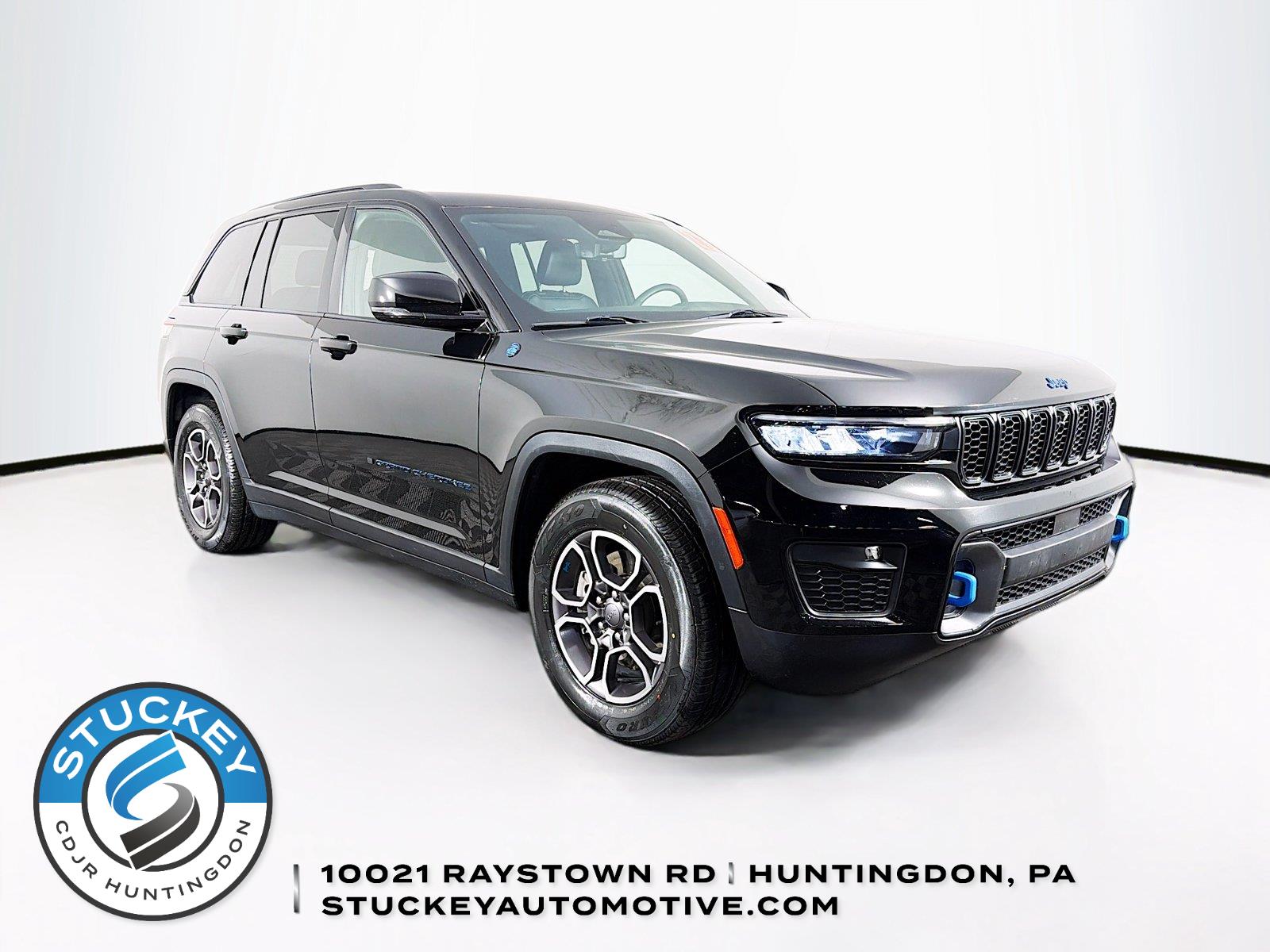 Diamond Black Crystal Pearlcoat 2023 Jeep Grand Cherokee 4xe SUV / Crossover Four-Wheel Drive 8-Speed Automatic