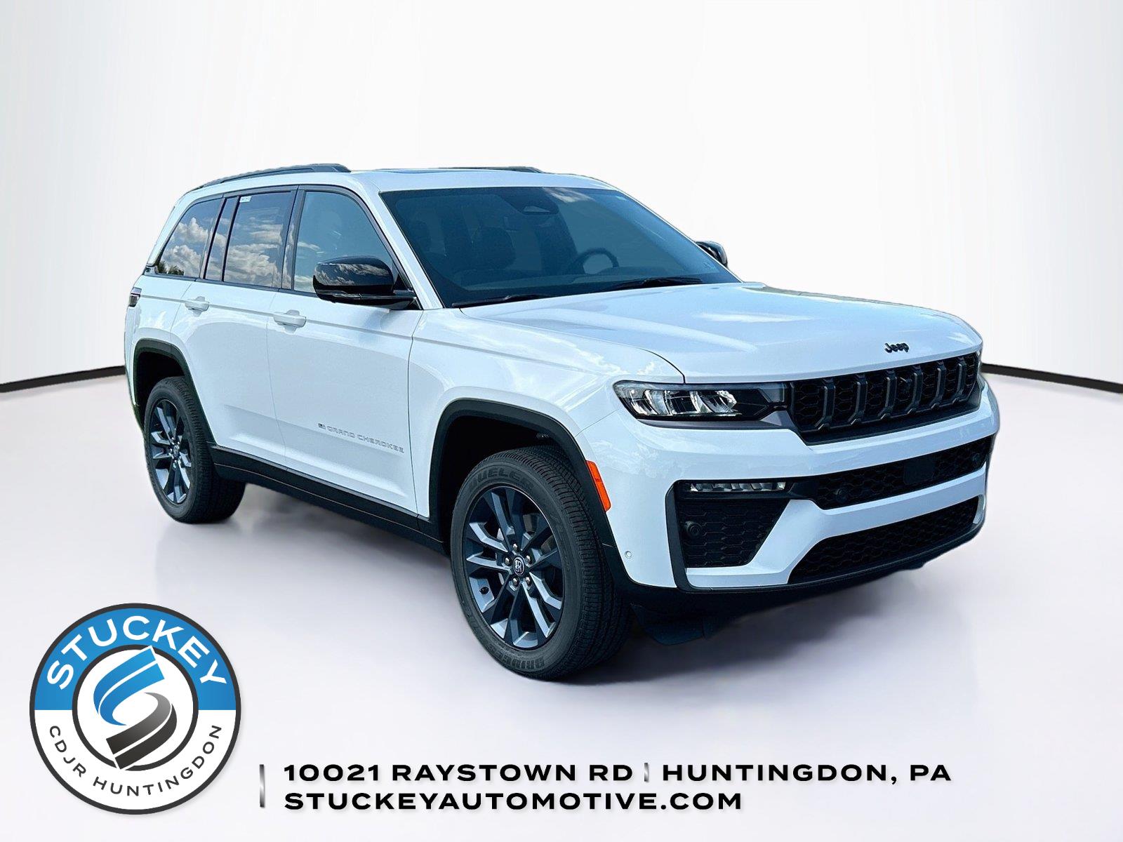 Bright White Clearcoat 2026 Jeep Grand Cherokee SUV / Crossover Four-Wheel Drive 8-Speed Automatic