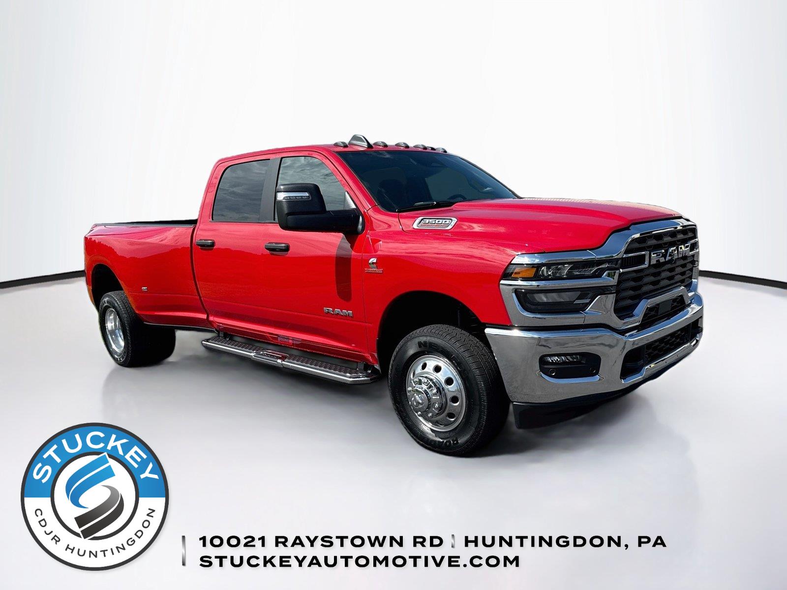 Flame Red Clearcoat 2026 RAM 3500 Pickup Truck Four-Wheel Drive 8-Speed Automatic