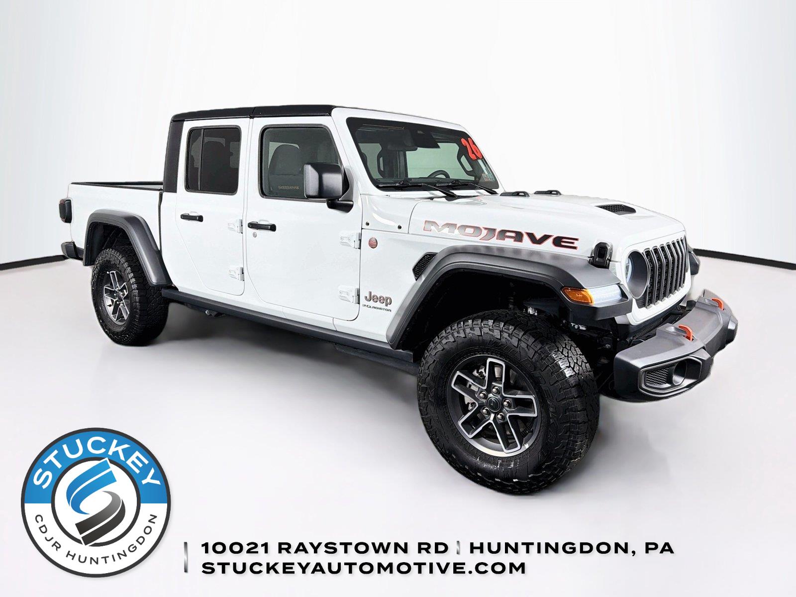 Bright White Clearcoat 2026 Jeep Gladiator Pickup Truck Four-Wheel Drive 8-Speed Automatic