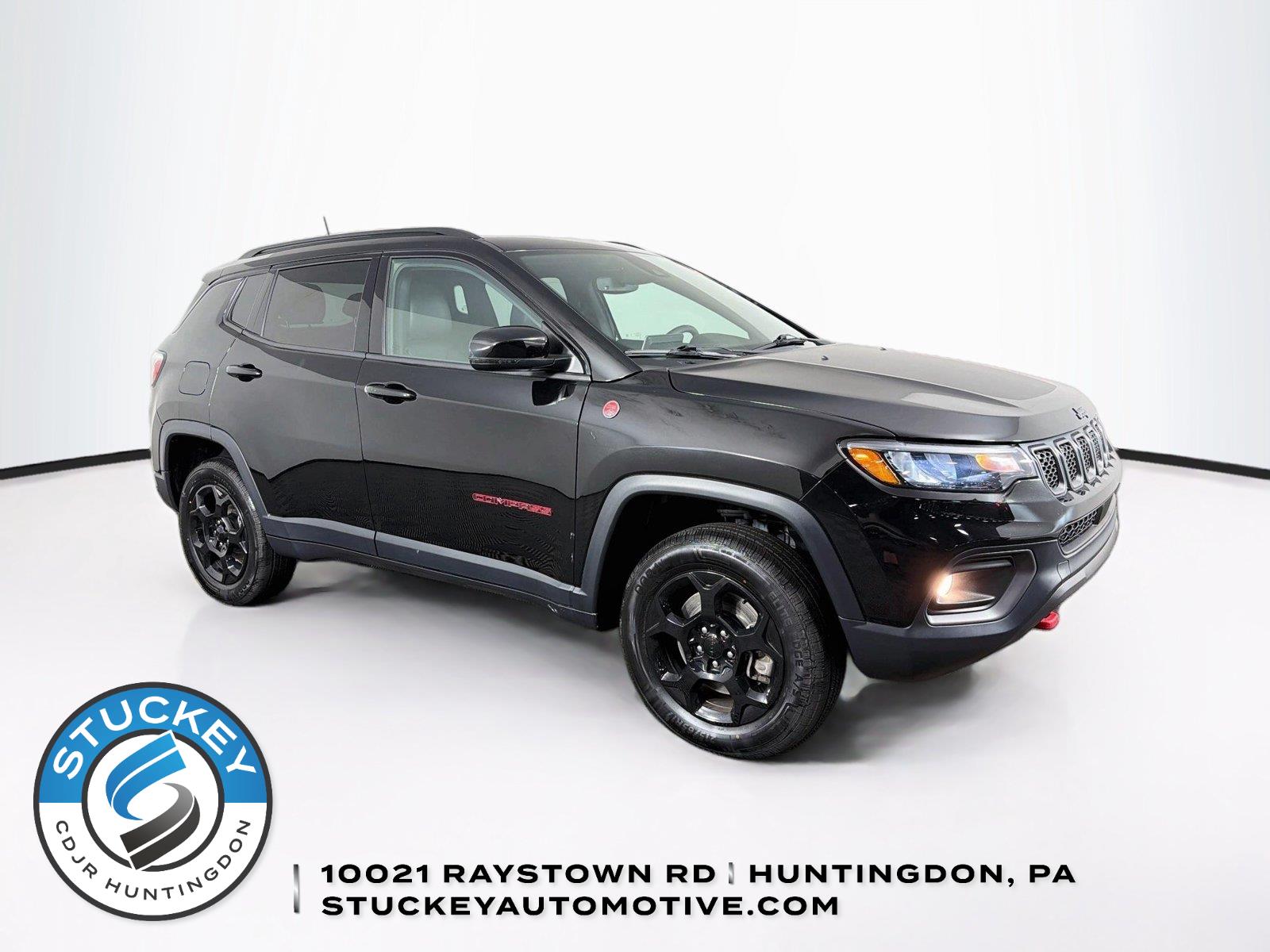 Diamond Black Crystal Pearlcoat 2023 Jeep Compass SUV / Crossover Four-Wheel Drive 8-Speed Automatic
