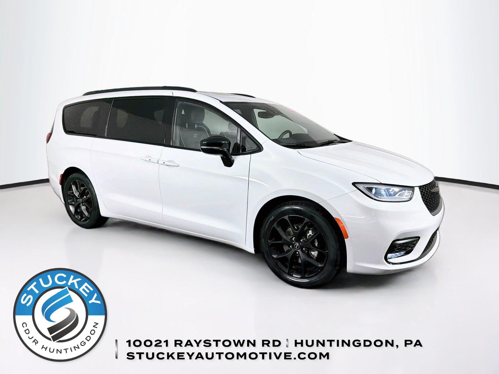 Bright White Clearcoat 2026 Chrysler Pacifica Minivan Front-Wheel Drive 9-Speed Automatic