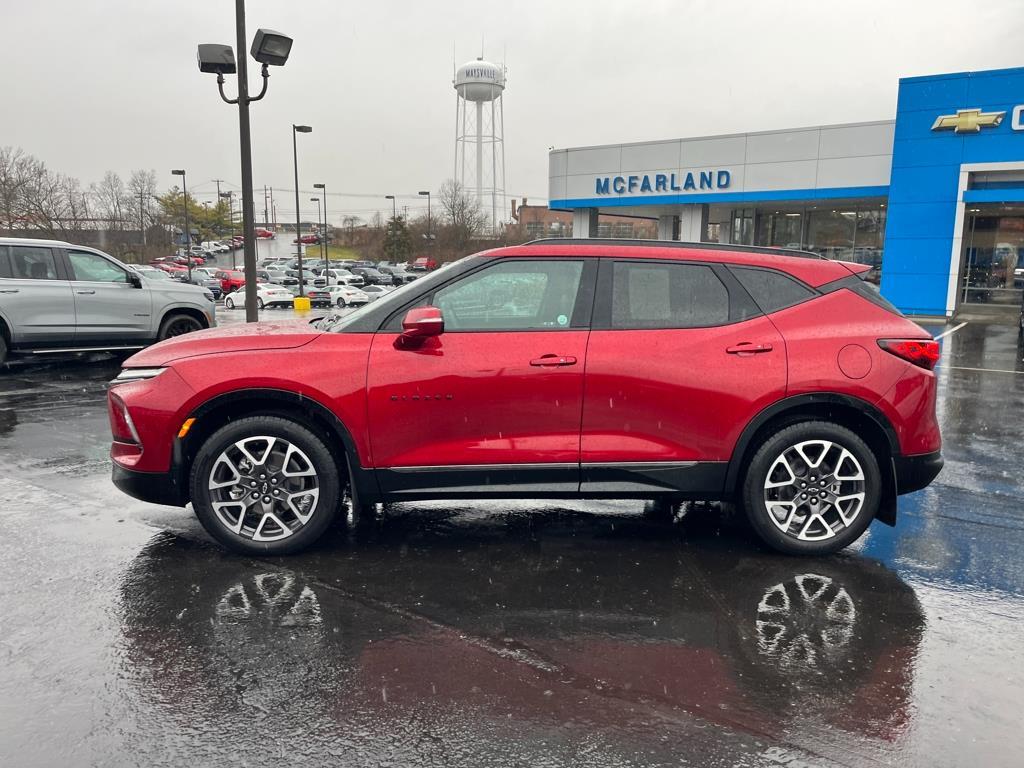 View vehicle photo 2