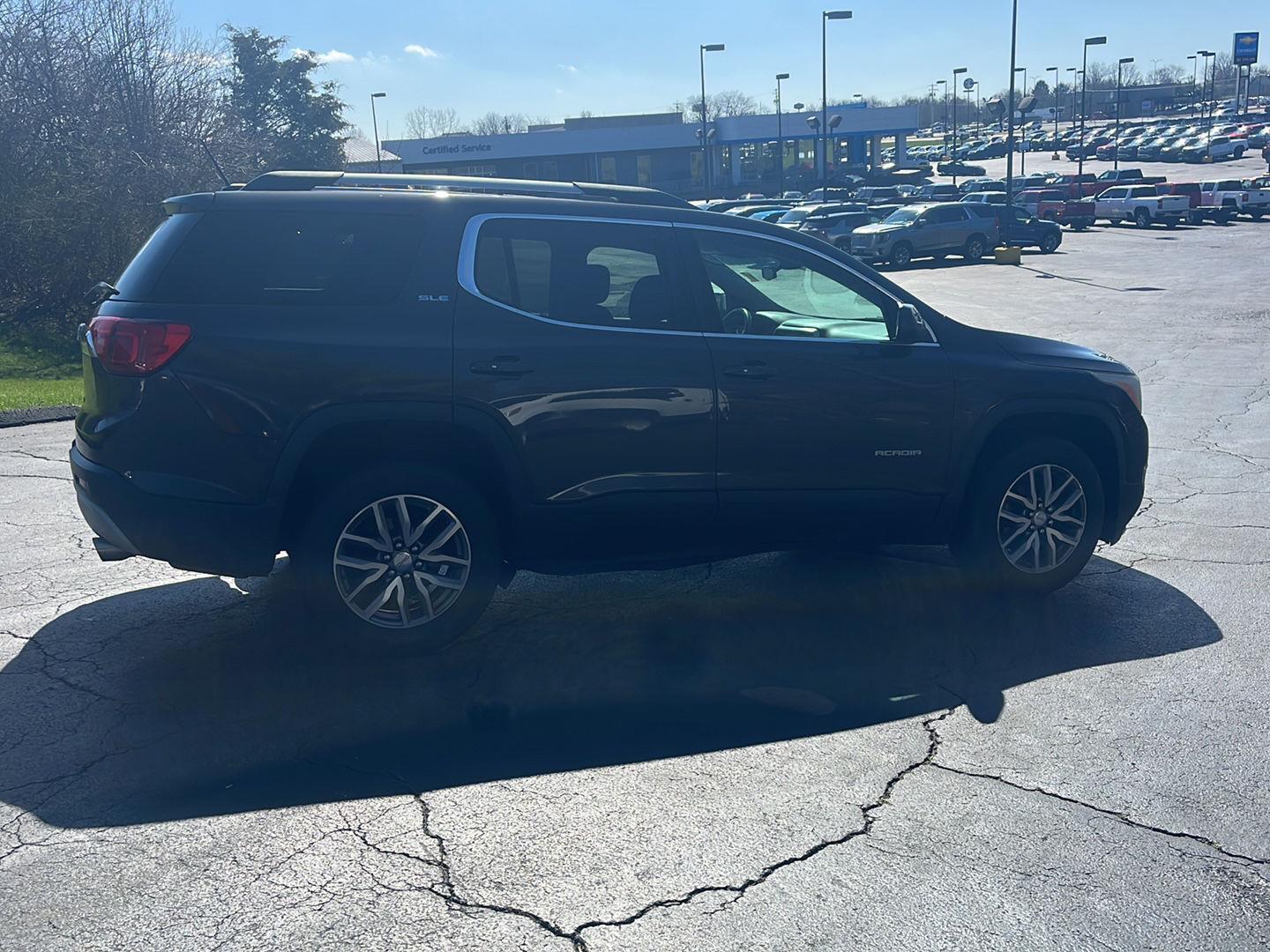 View vehicle photo 6