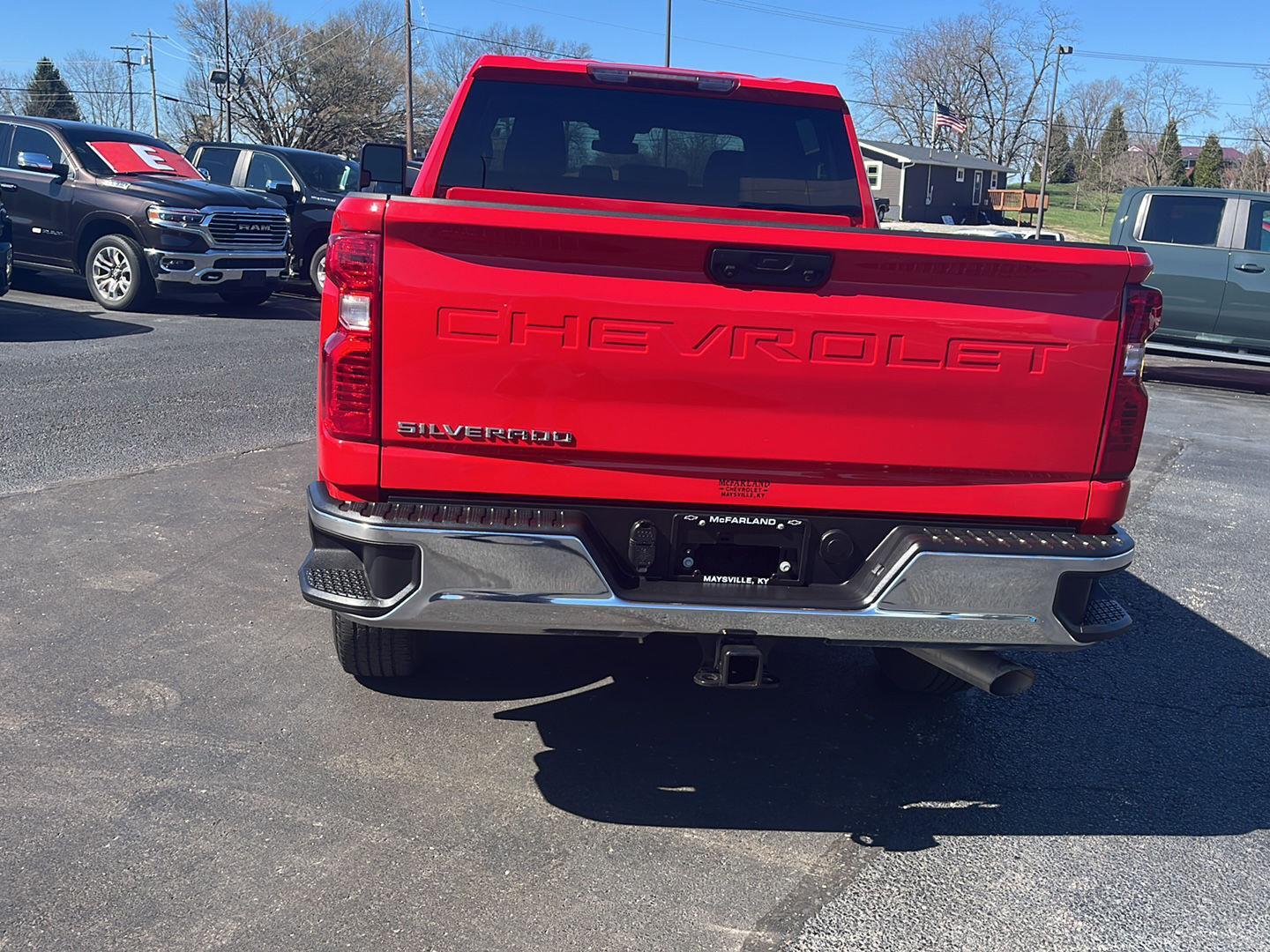 View vehicle photo 4