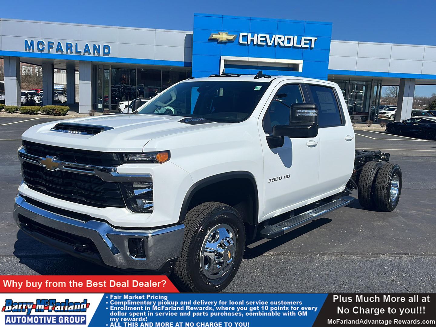 Summit White 2026 Chevrolet Silverado 3500HD Chassis LT Crew Cab 4WD Pickup Truck Four-Wheel Drive Automatic