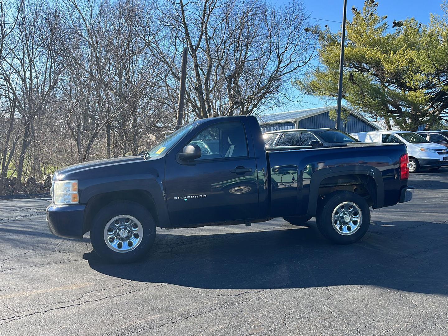 View vehicle photo 2