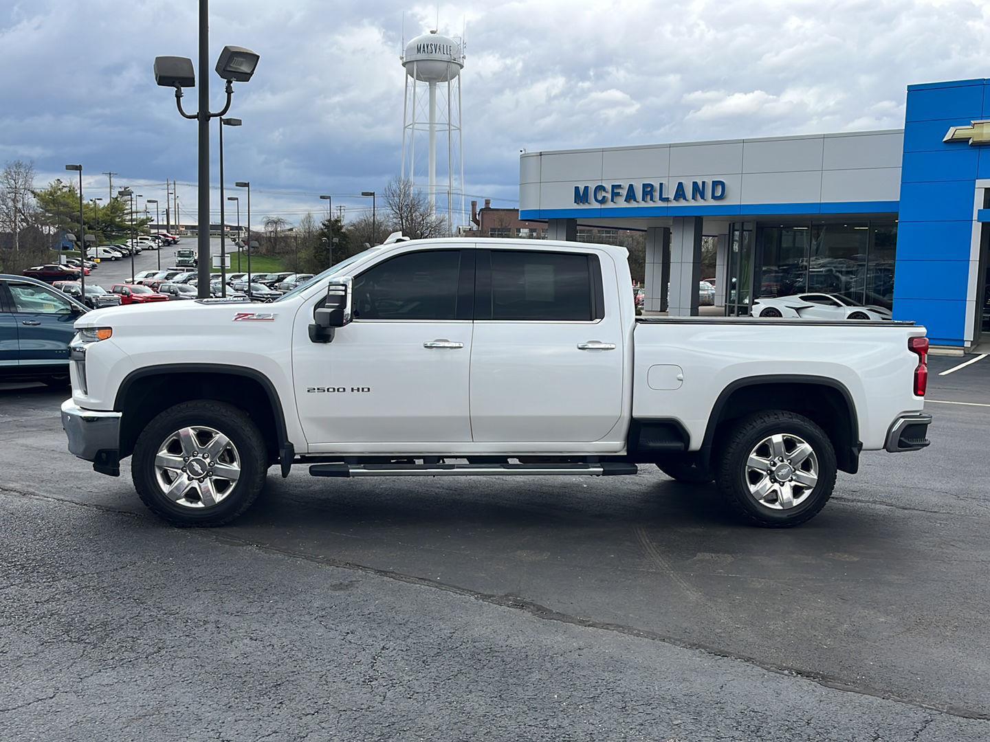 View vehicle photo 2