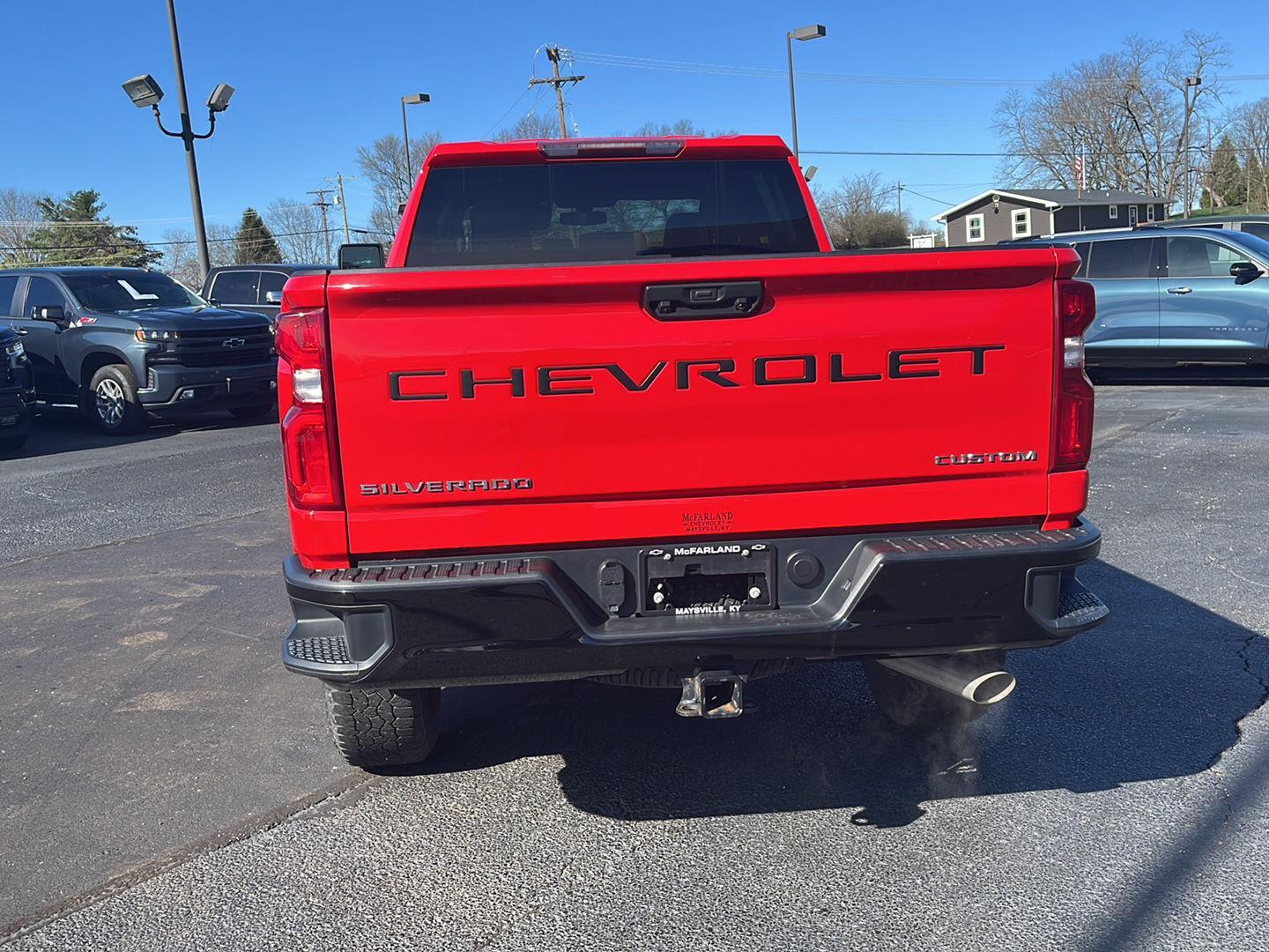 View vehicle photo 4