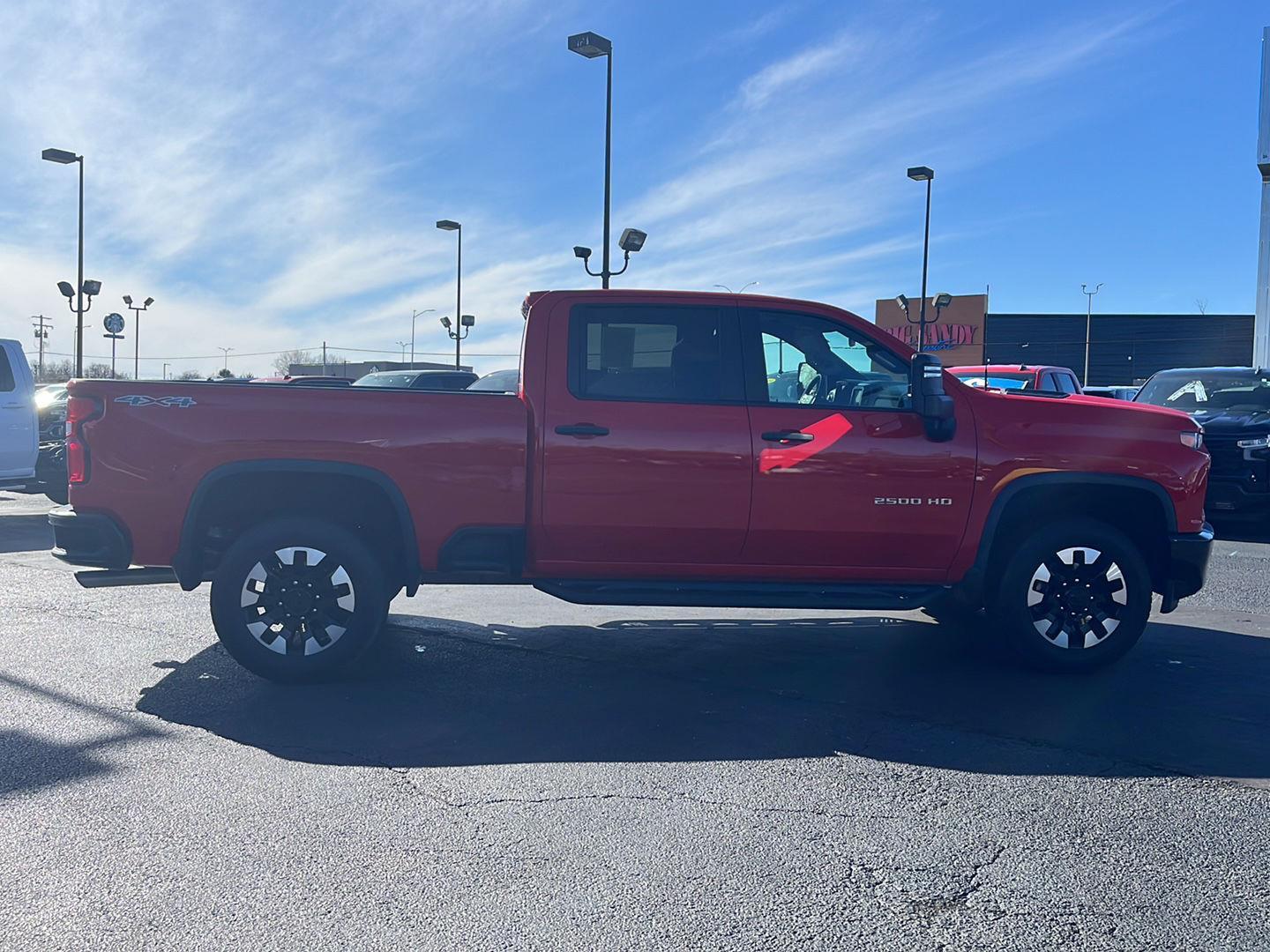 View vehicle photo 6