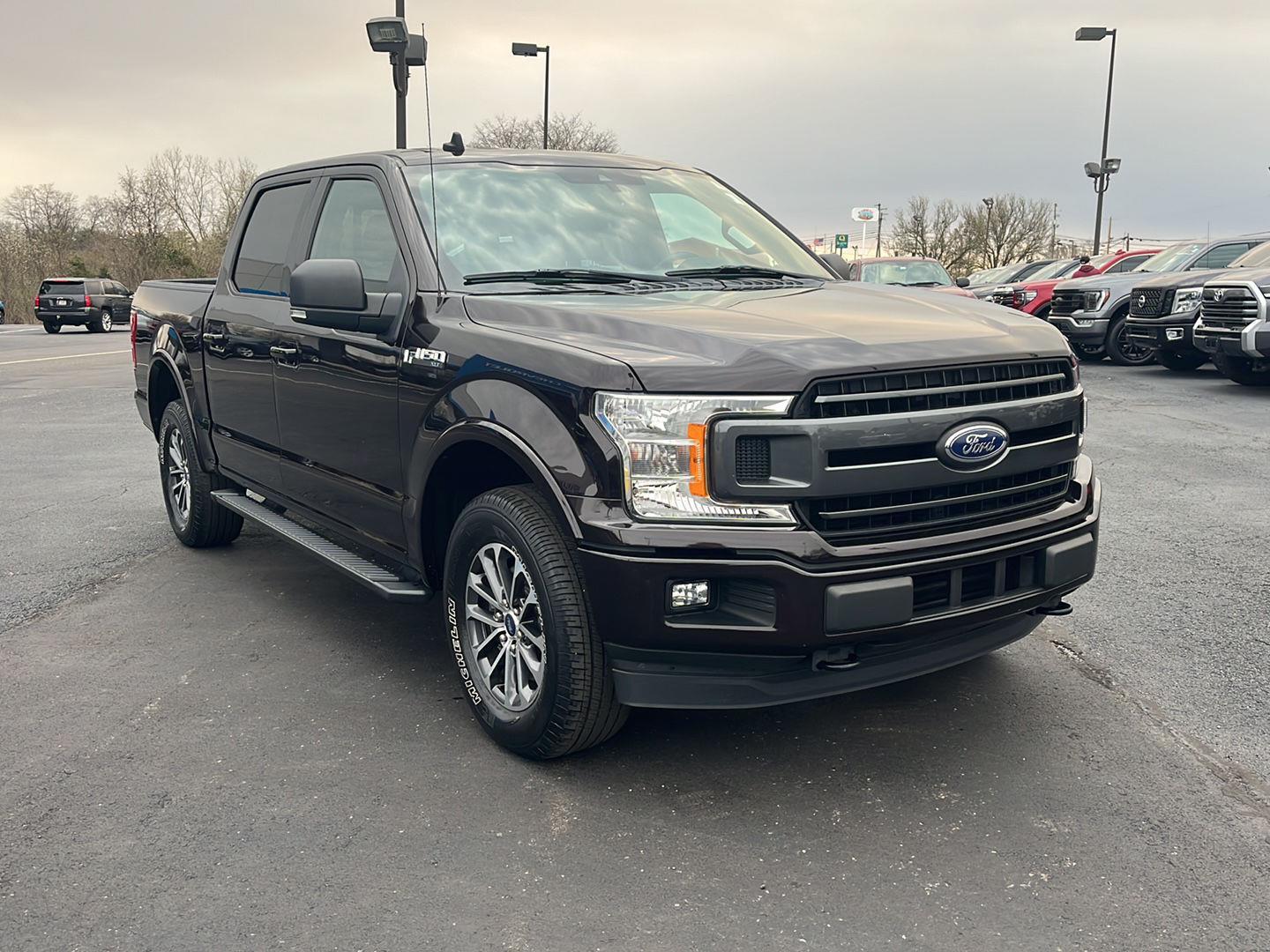 View vehicle photo 7