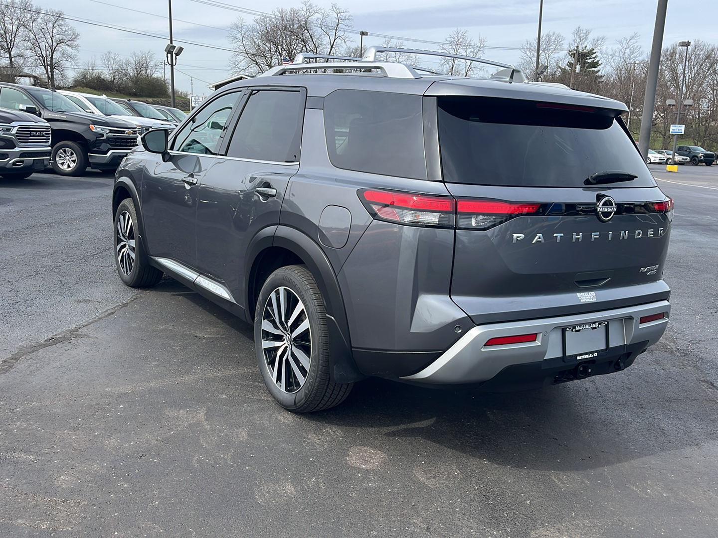 View vehicle photo 3