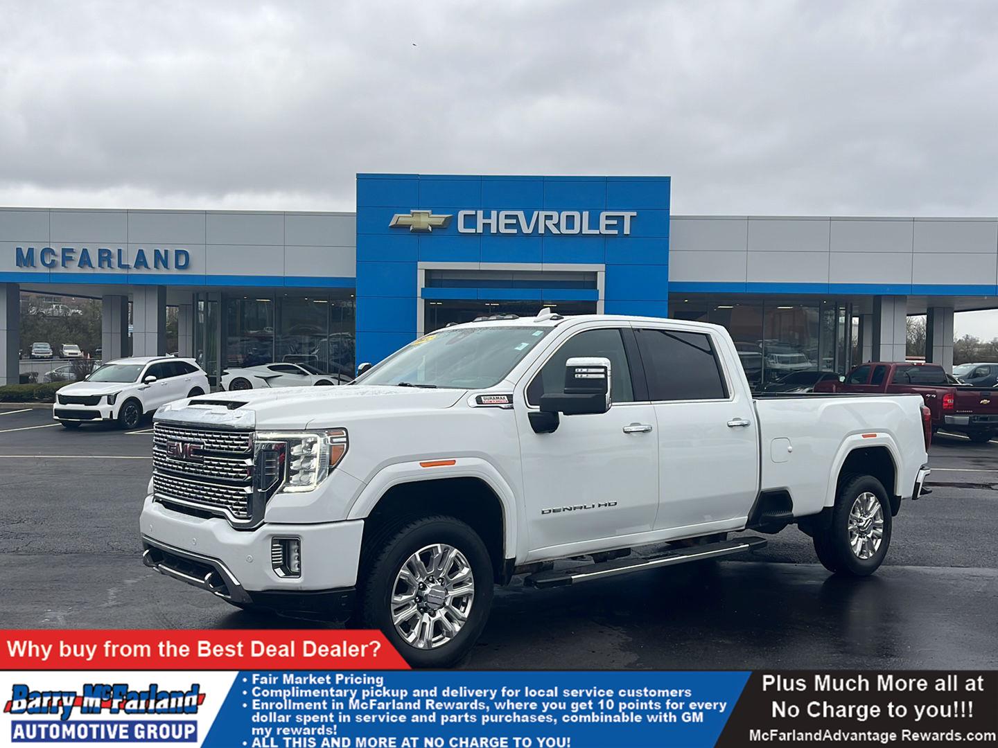 Summit White 2022 GMC Sierra 2500HD Denali Crew Cab 4WD Pickup Truck Four-Wheel Drive 6-Speed Automatic
