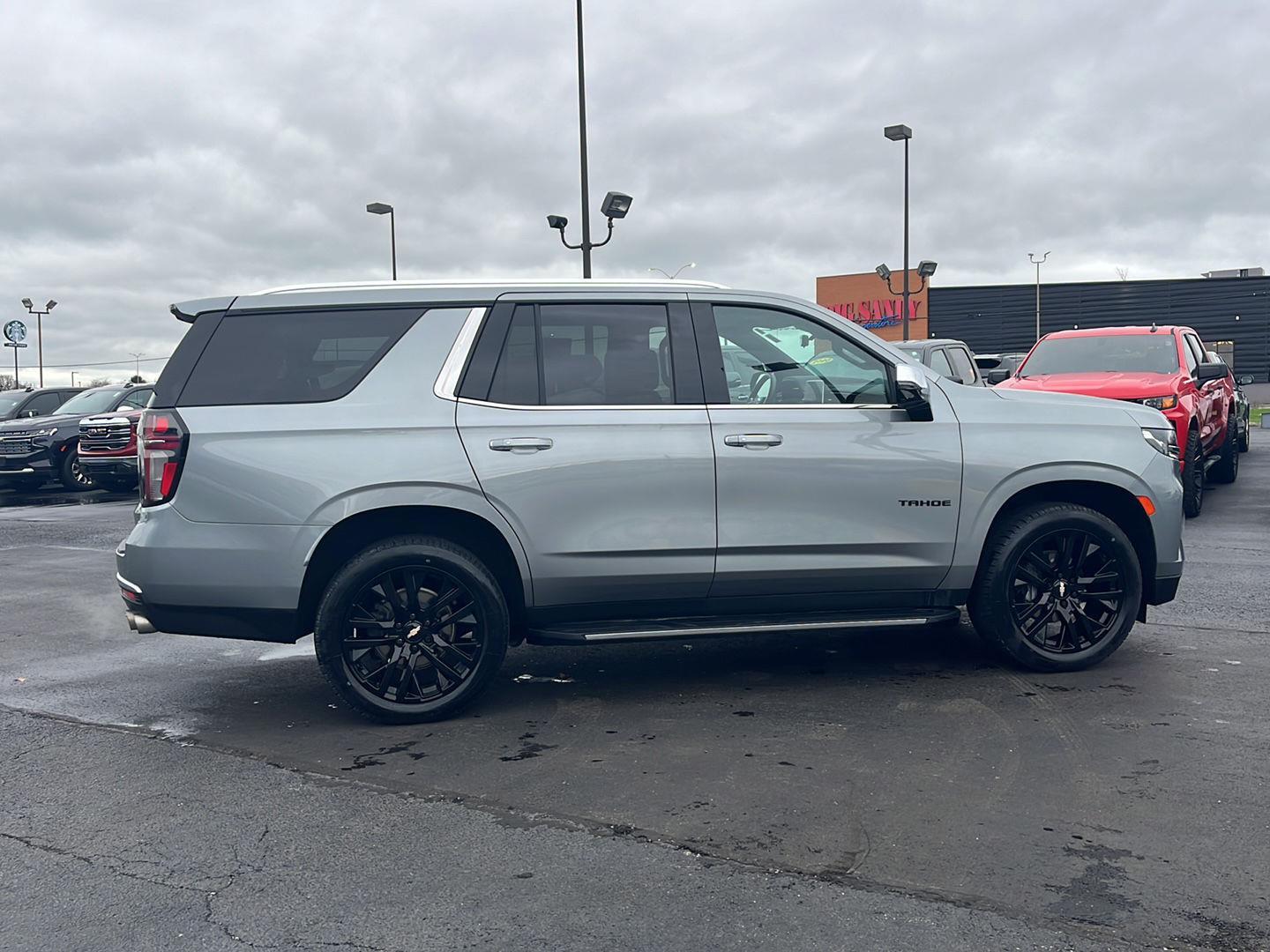 View vehicle photo 6