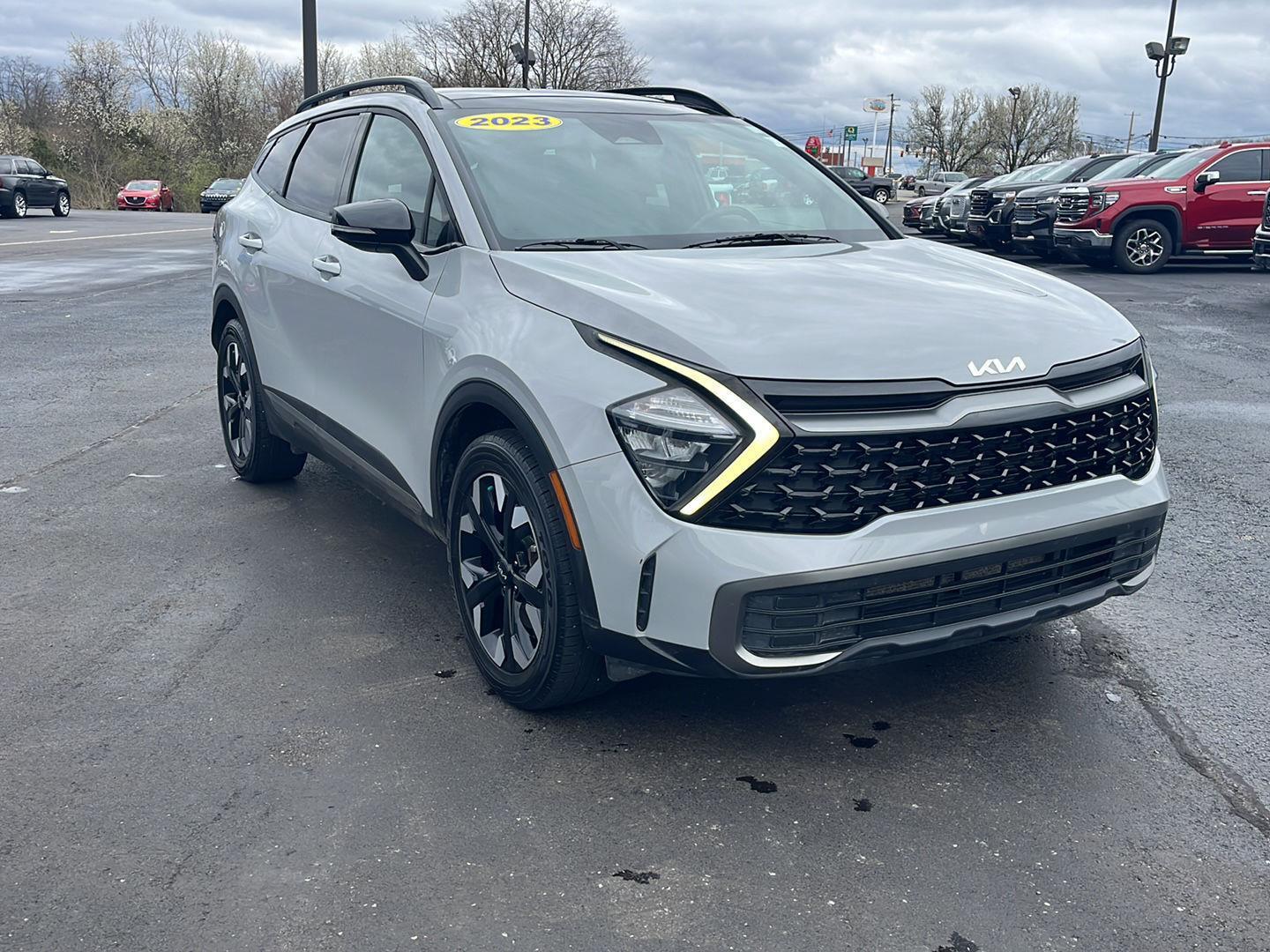 View vehicle photo 7