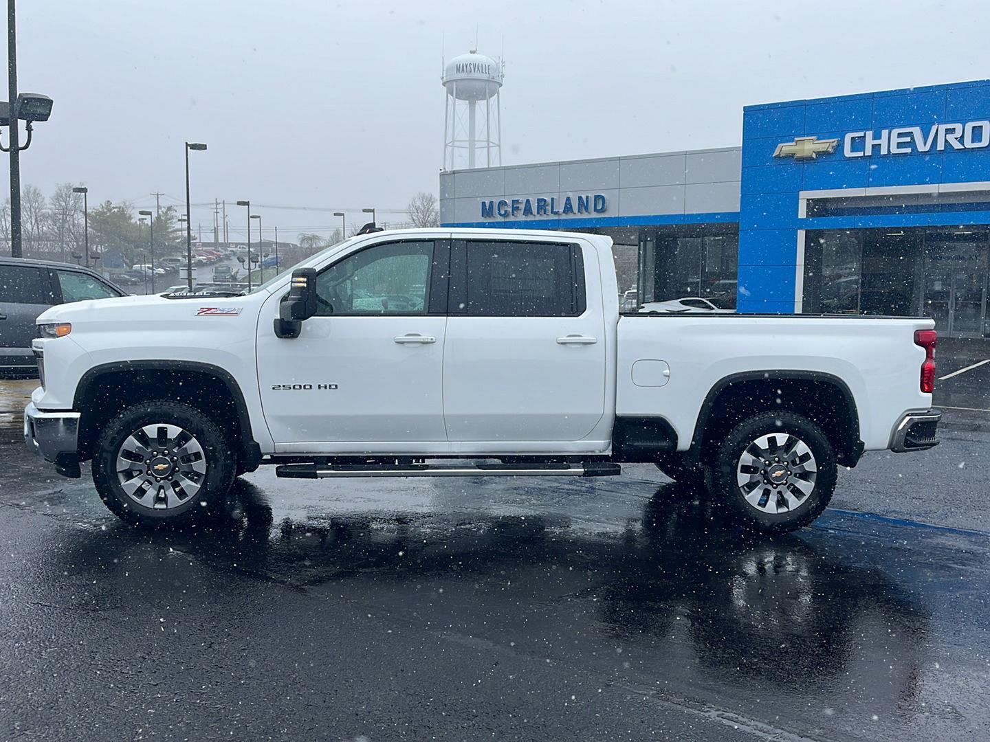 View vehicle photo 2