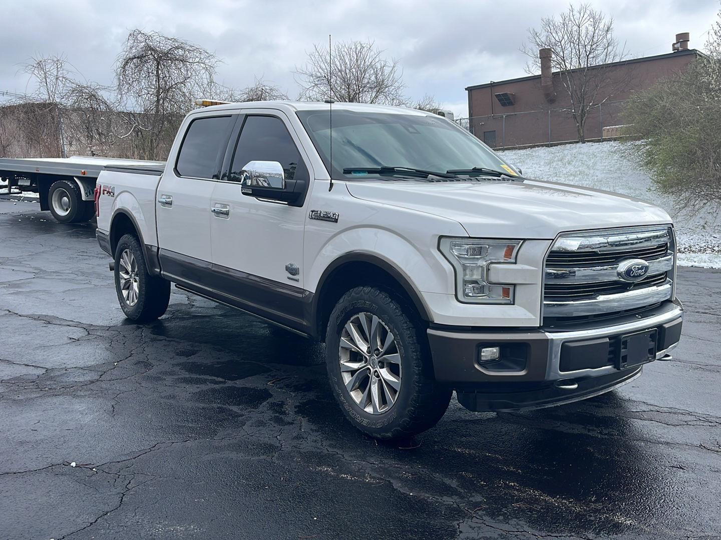 View vehicle photo 7