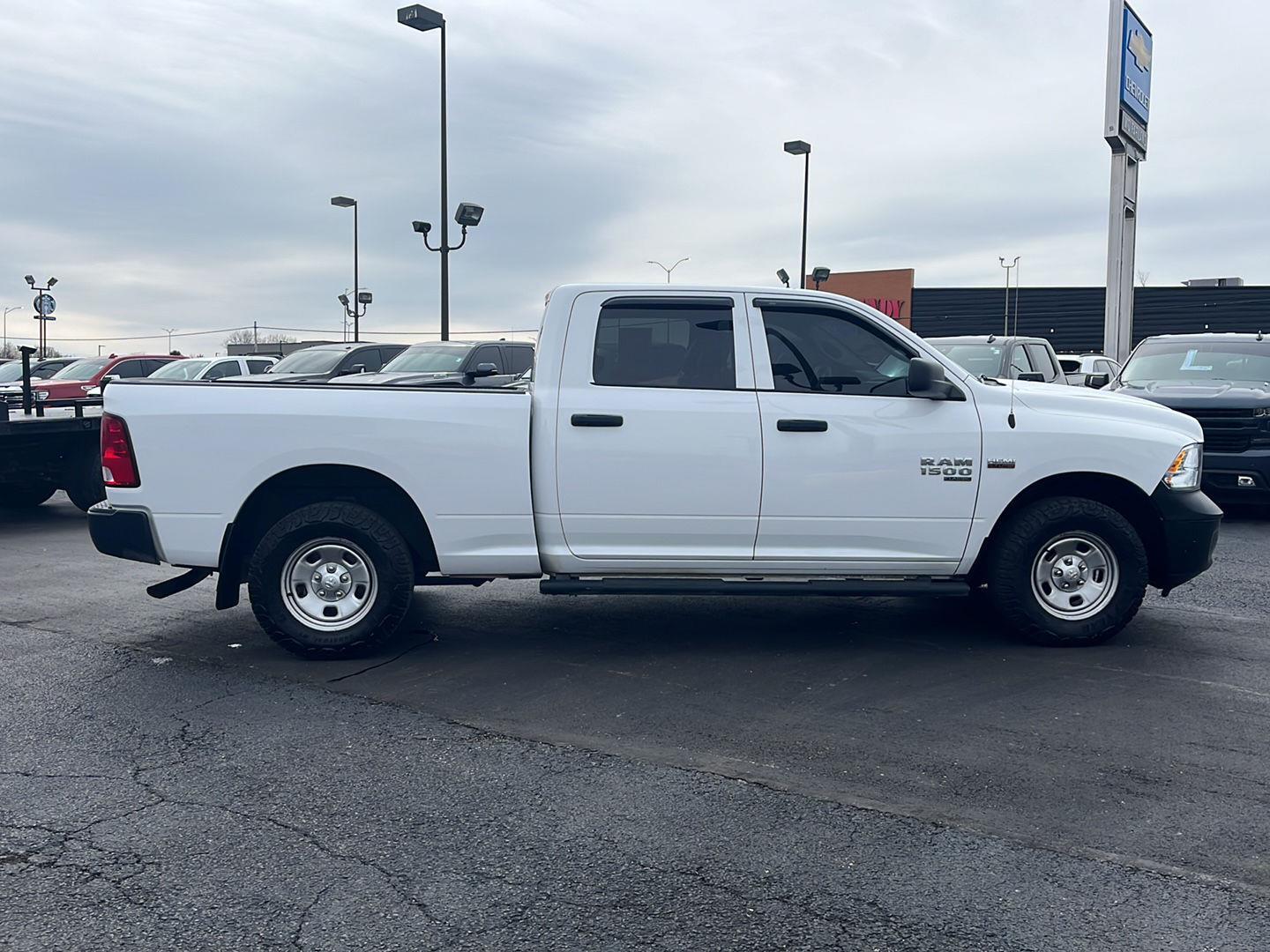 View vehicle photo 6