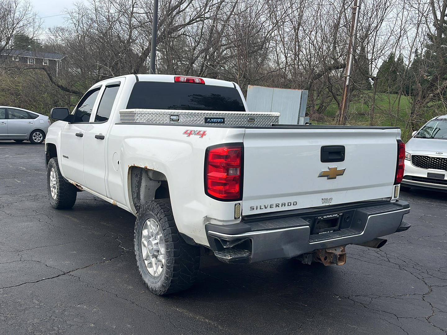 View vehicle photo 3