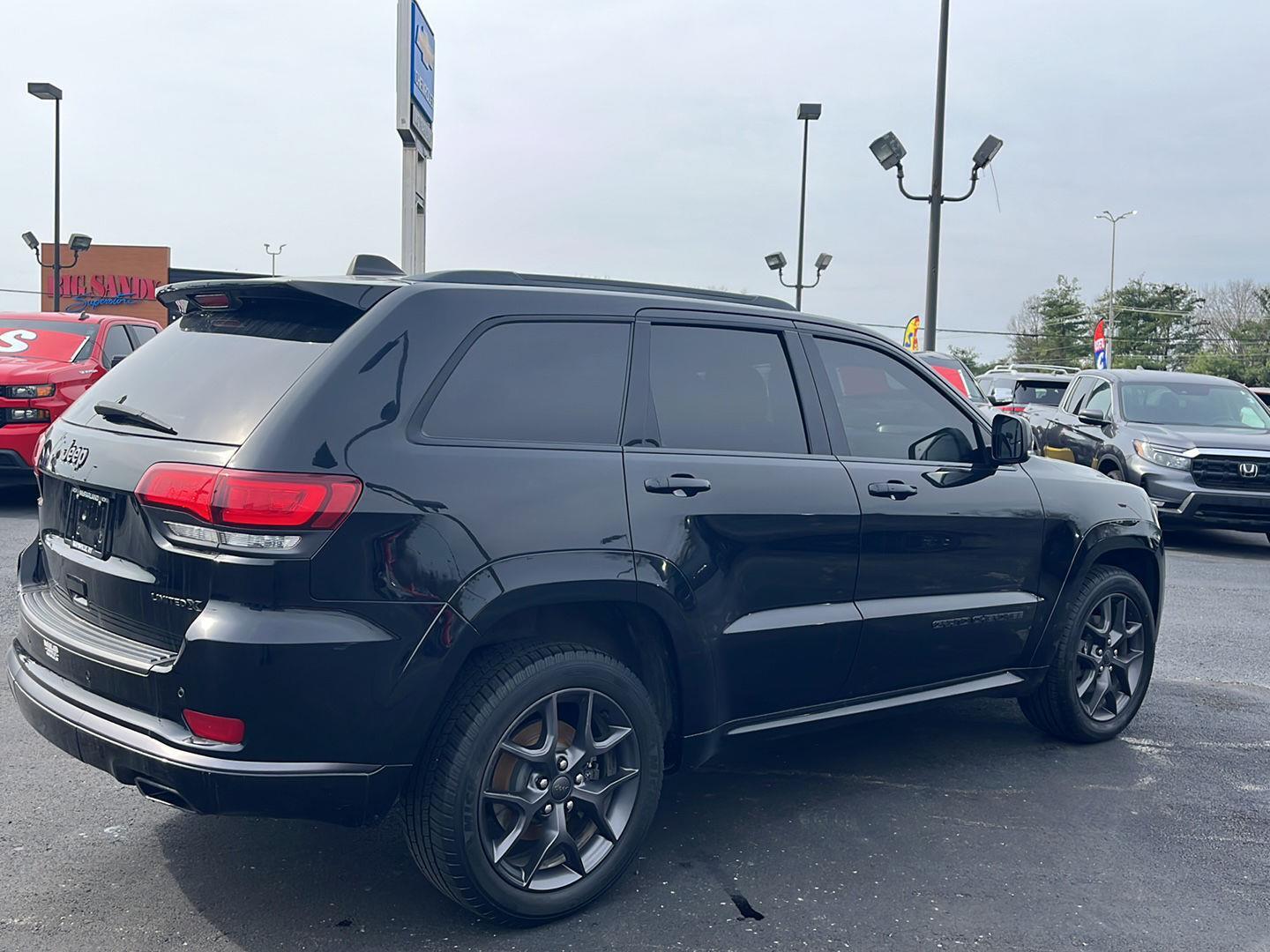 View vehicle photo 4