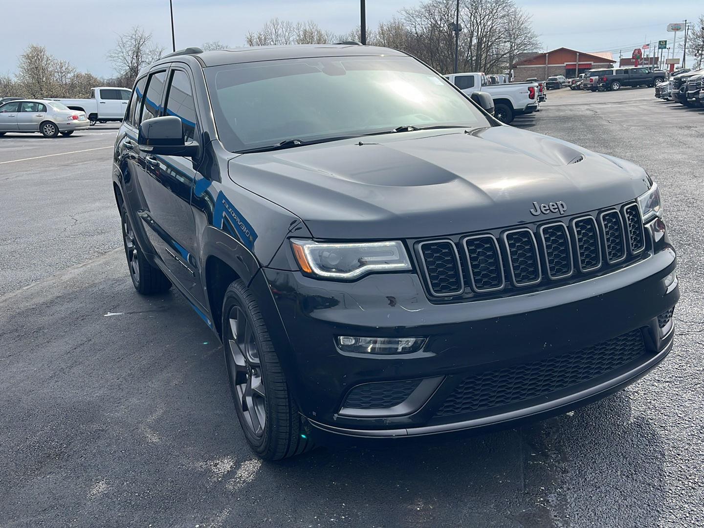 View vehicle photo 6