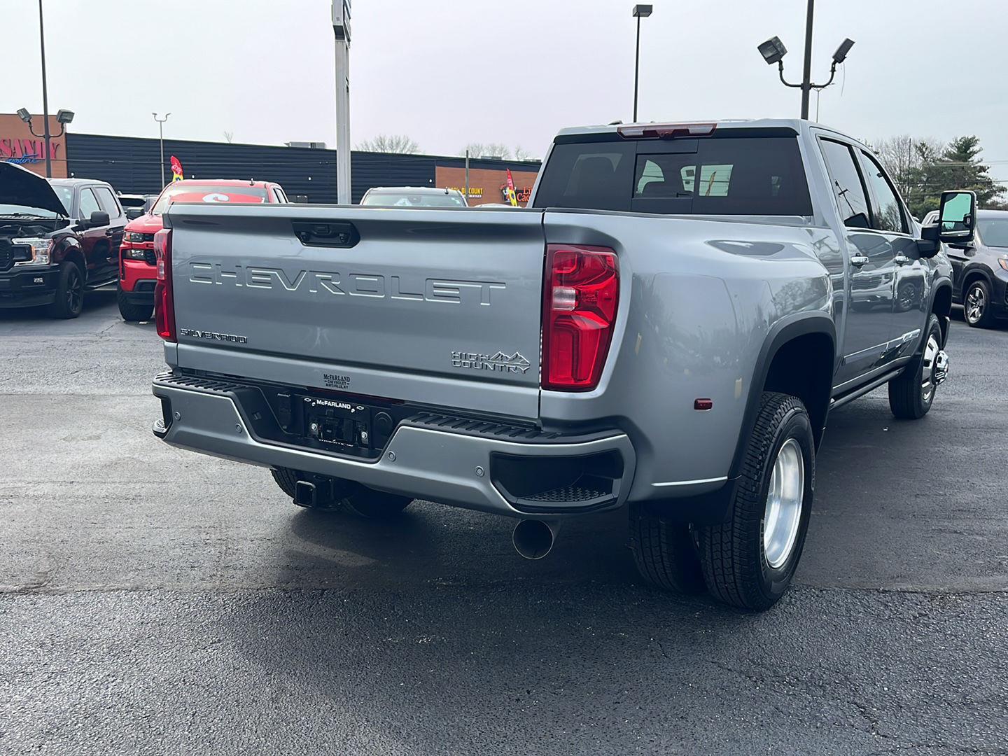 View vehicle photo 5