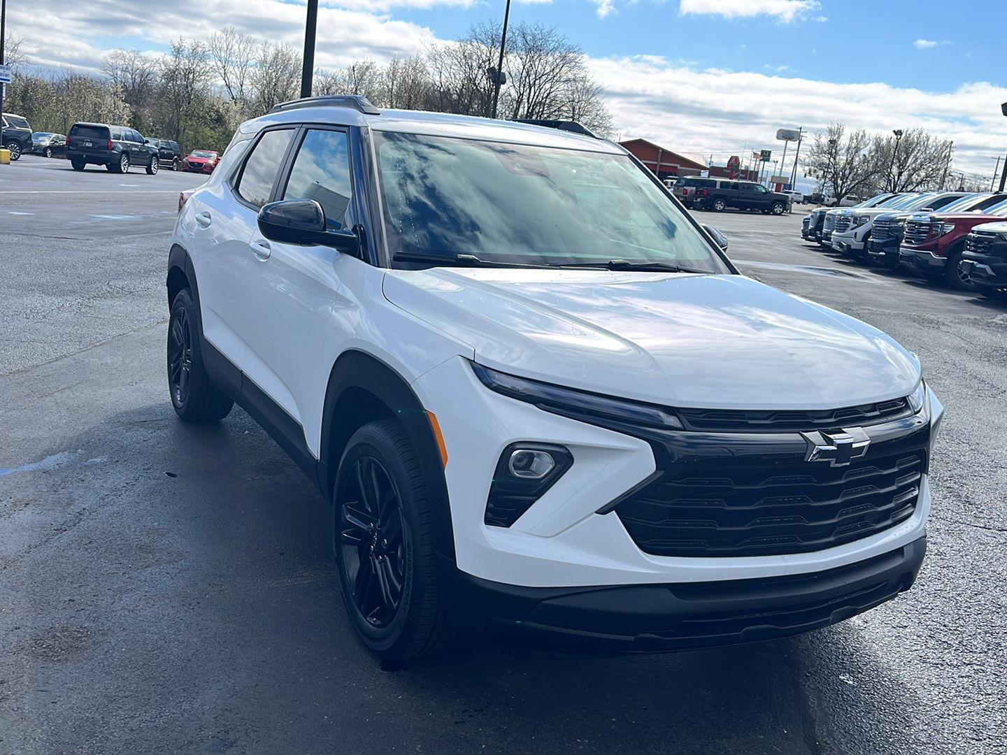 View vehicle photo 7