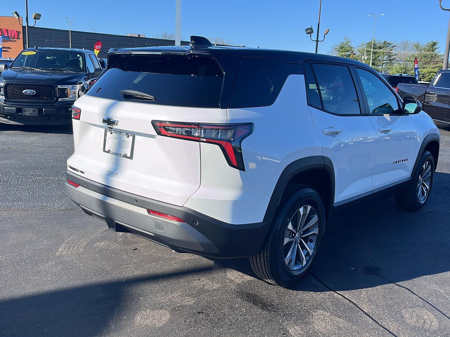 View vehicle photo 5