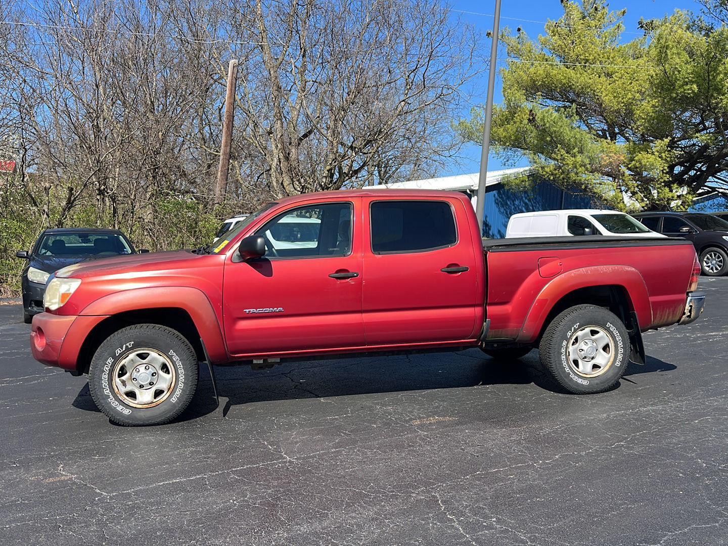 View vehicle photo 2