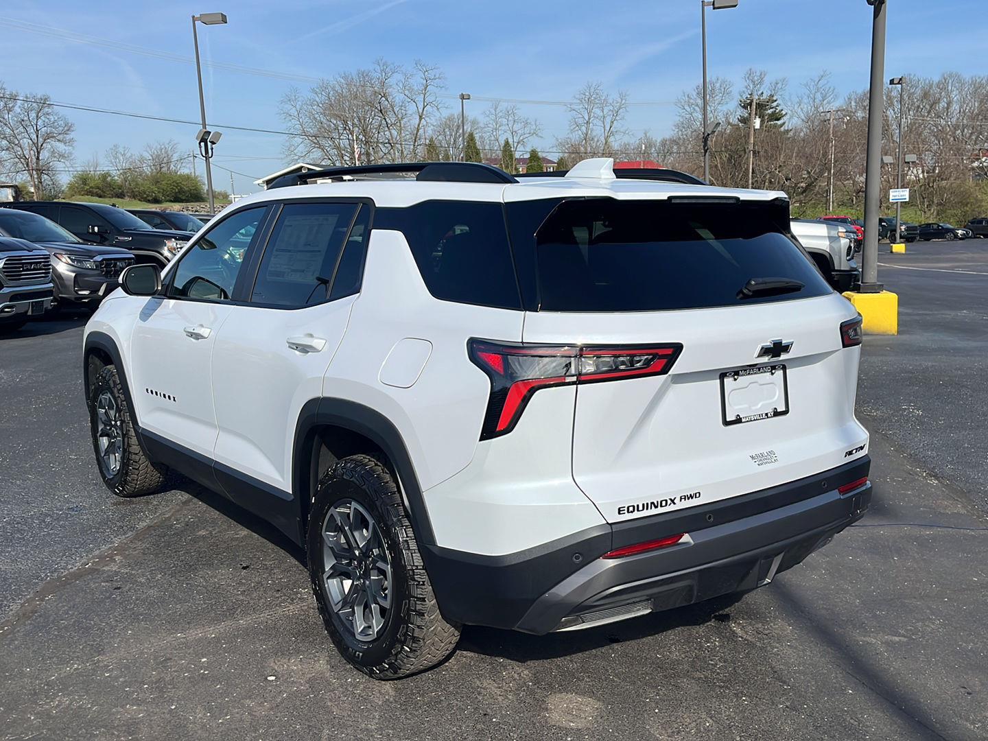 View vehicle photo 3