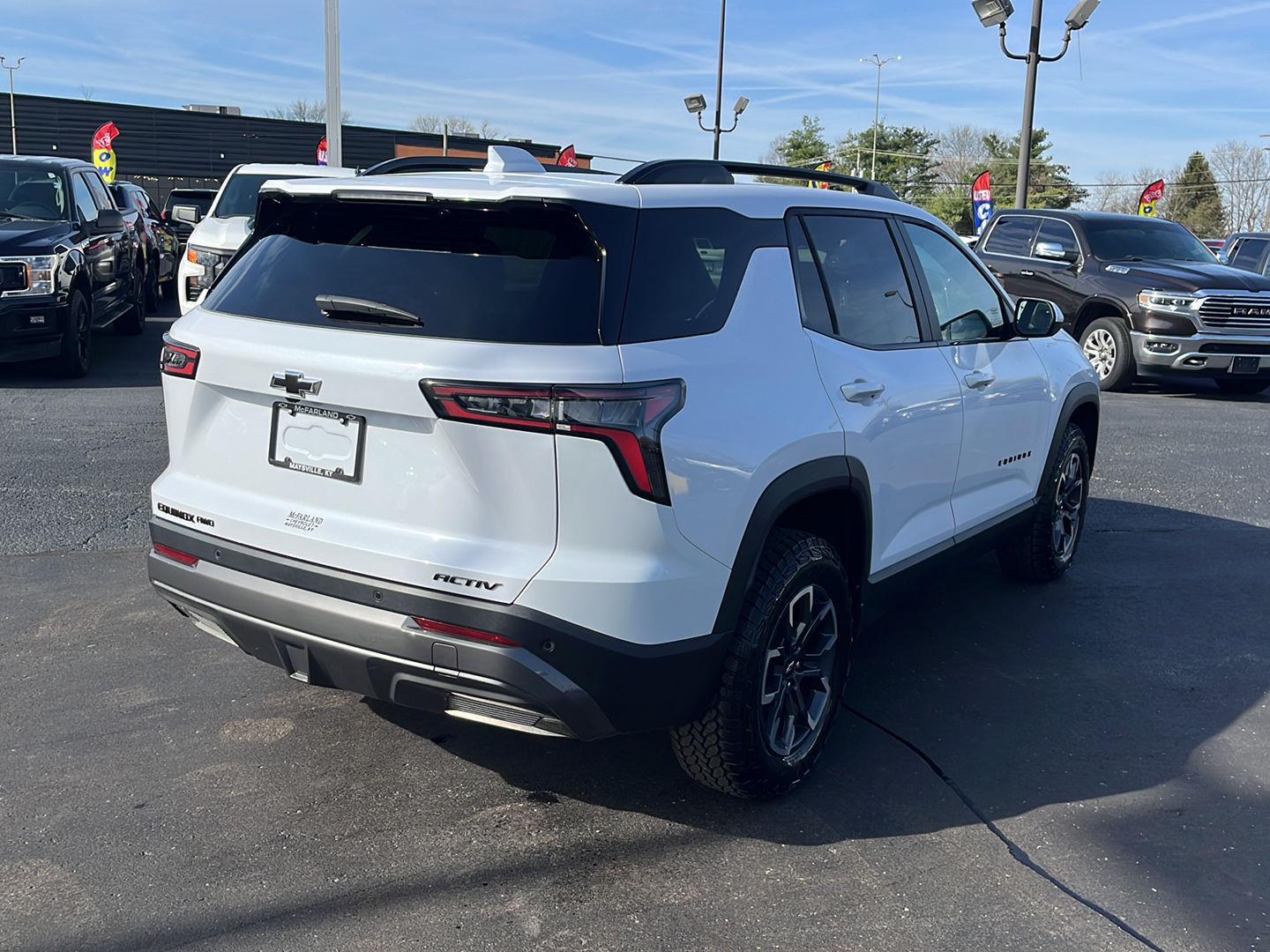 View vehicle photo 5