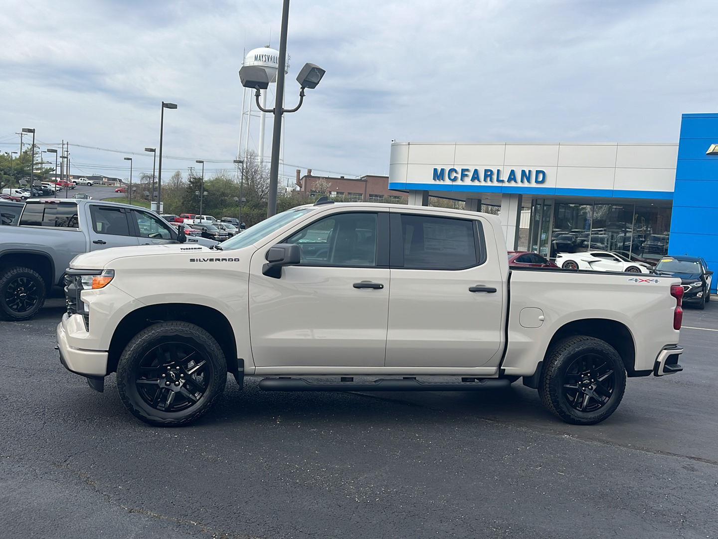 View vehicle photo 2