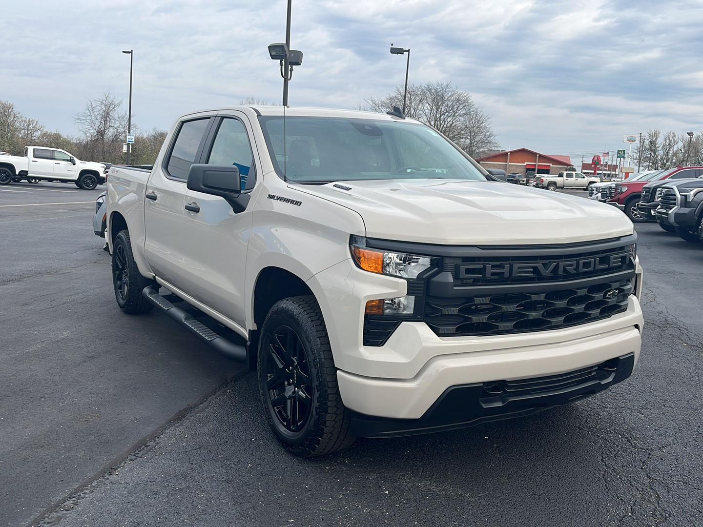 View vehicle photo 7