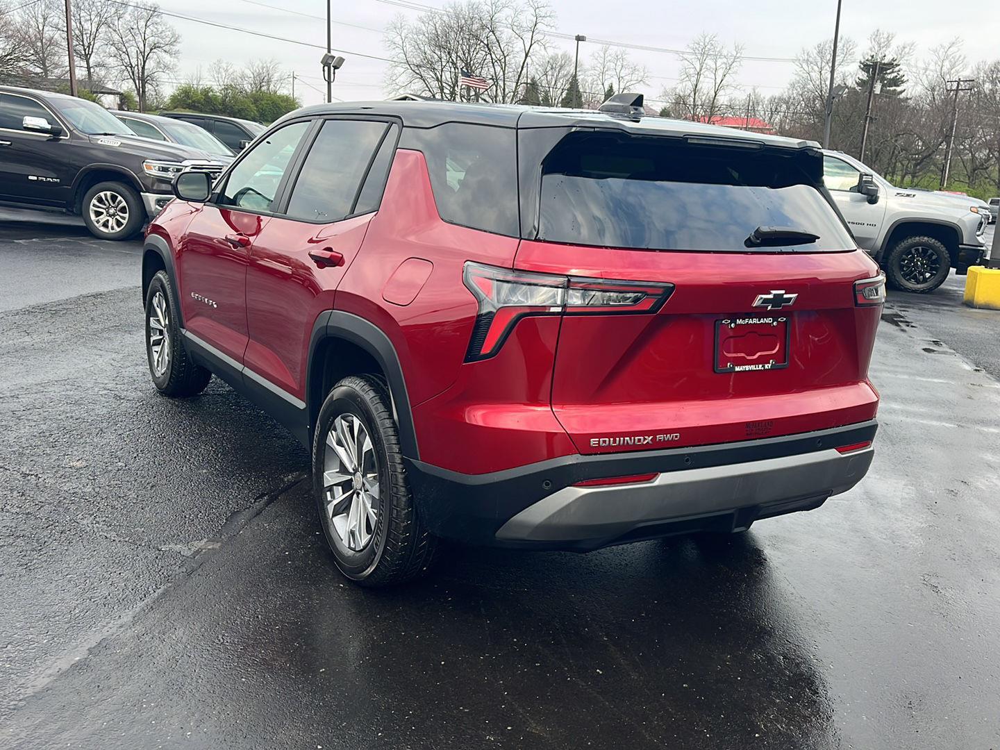 View vehicle photo 3