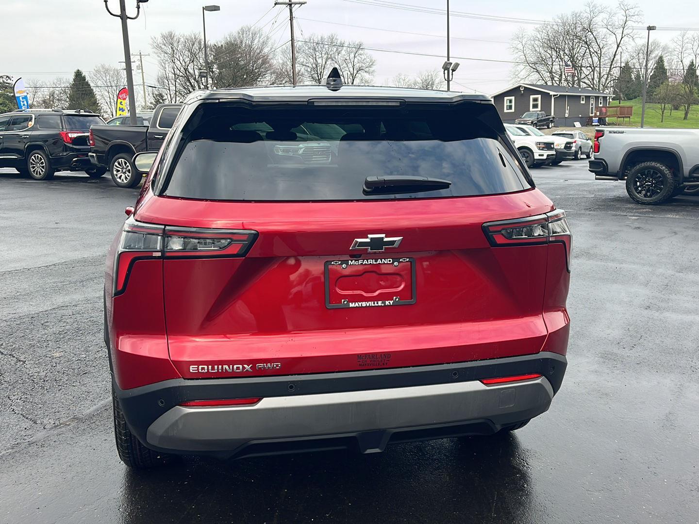 View vehicle photo 4