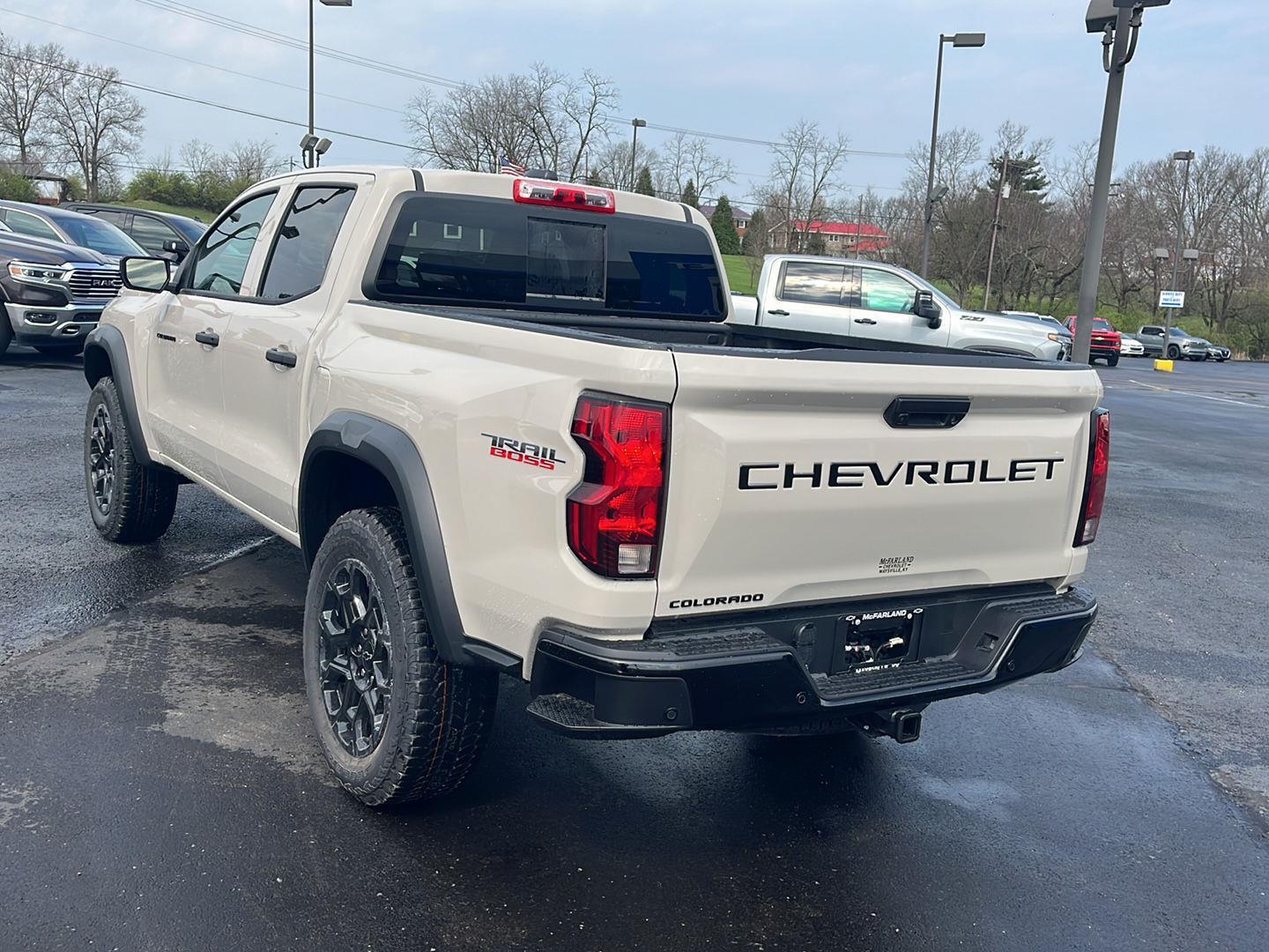 View vehicle photo 3