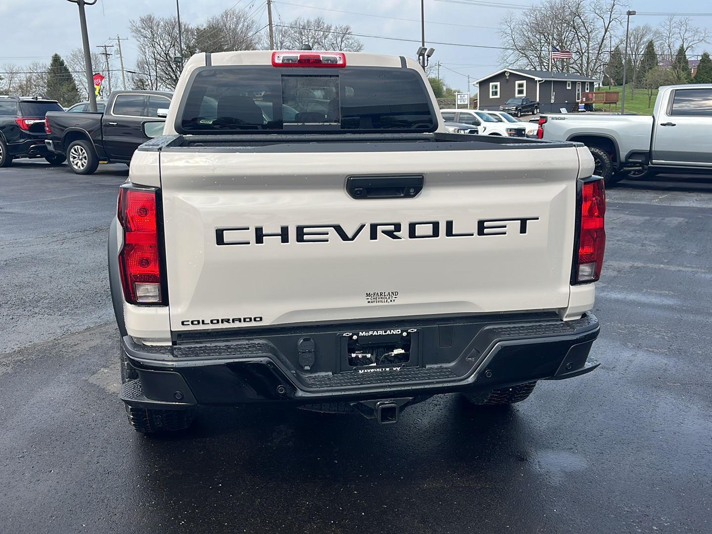 View vehicle photo 4