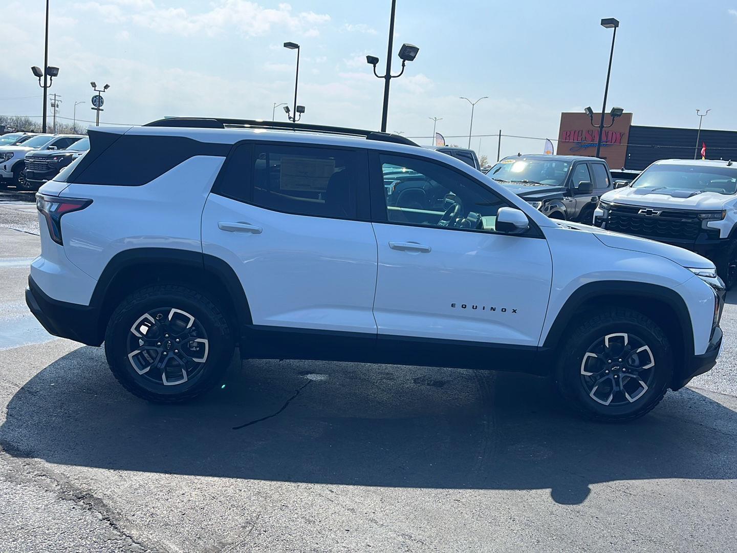 View vehicle photo 6