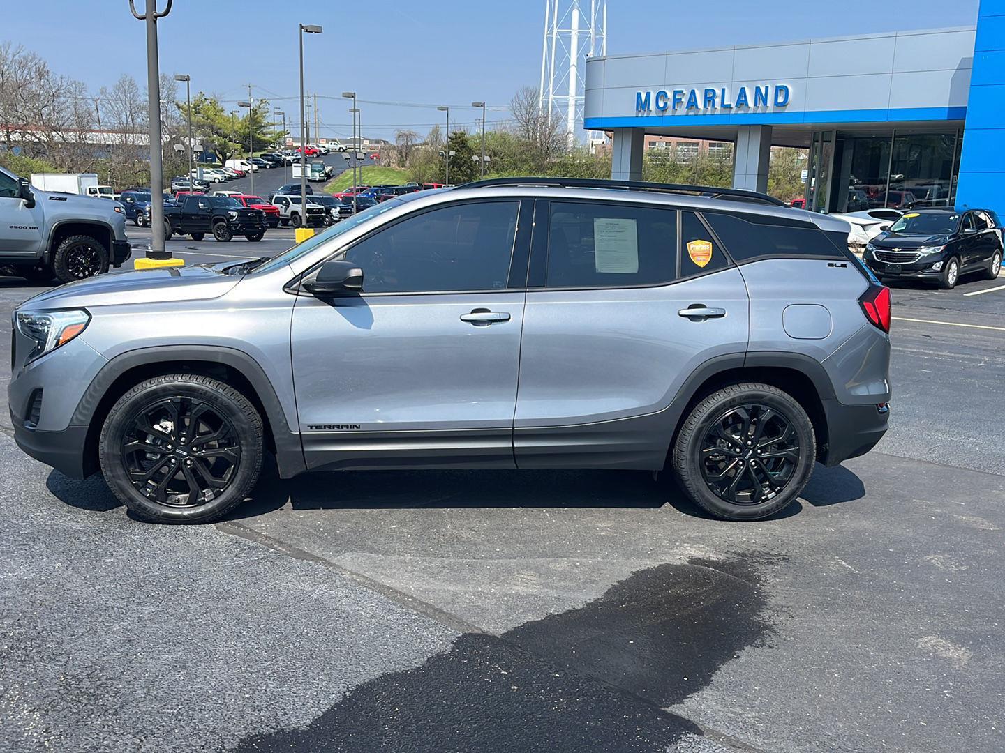 View vehicle photo 2