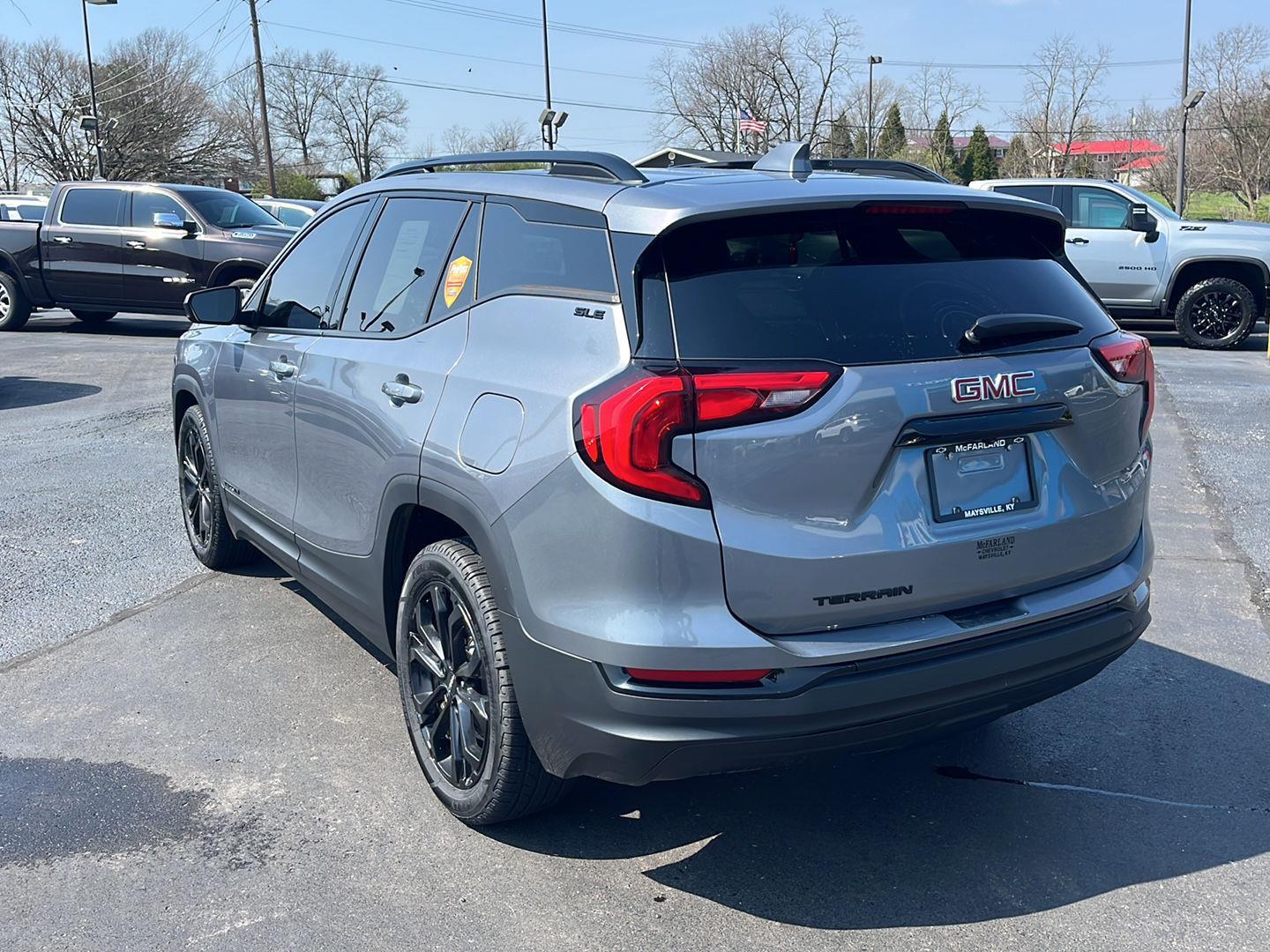 View vehicle photo 3