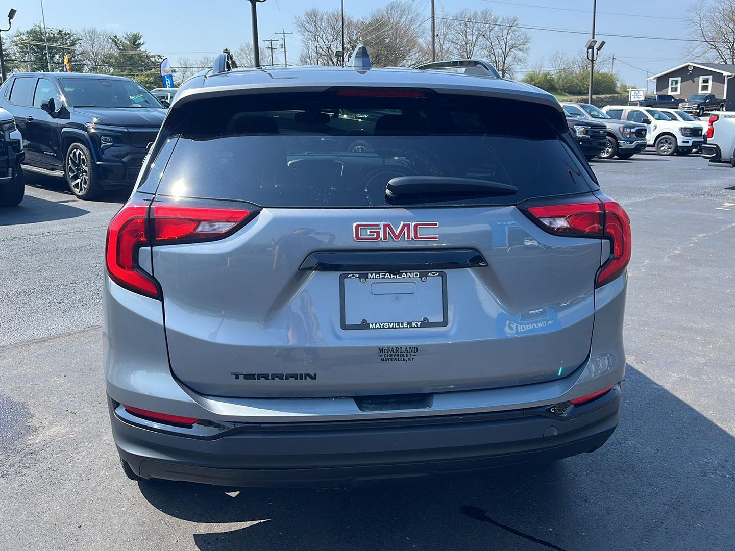 View vehicle photo 4