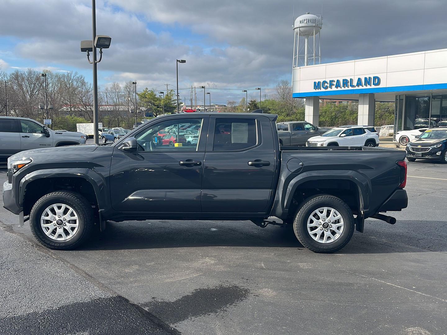 View vehicle photo 2