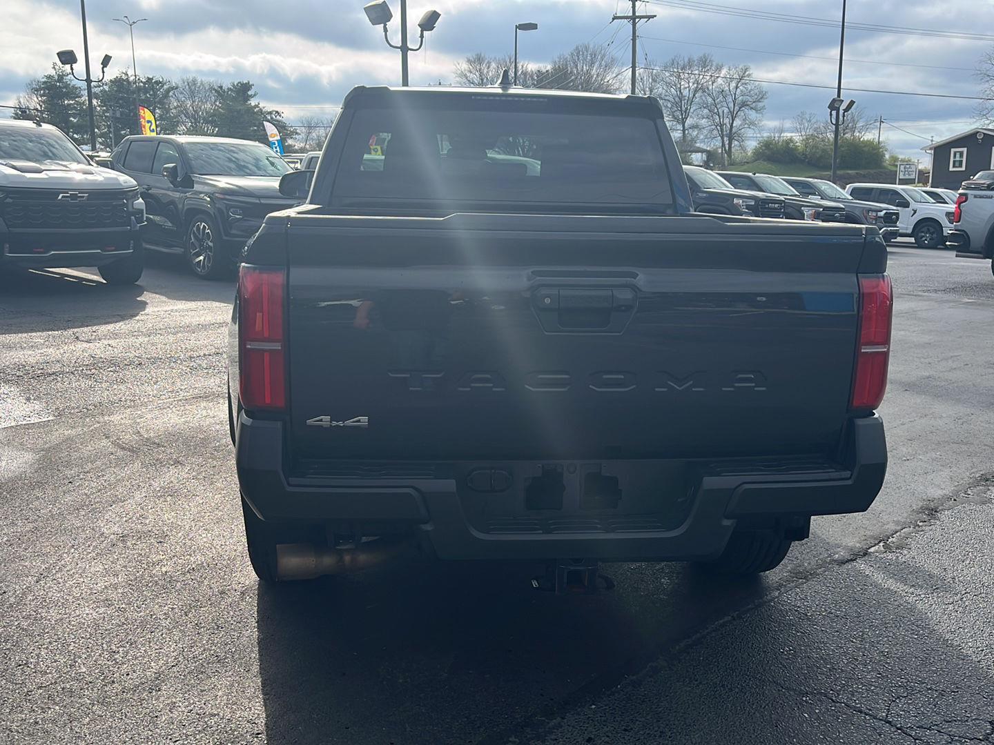 View vehicle photo 4