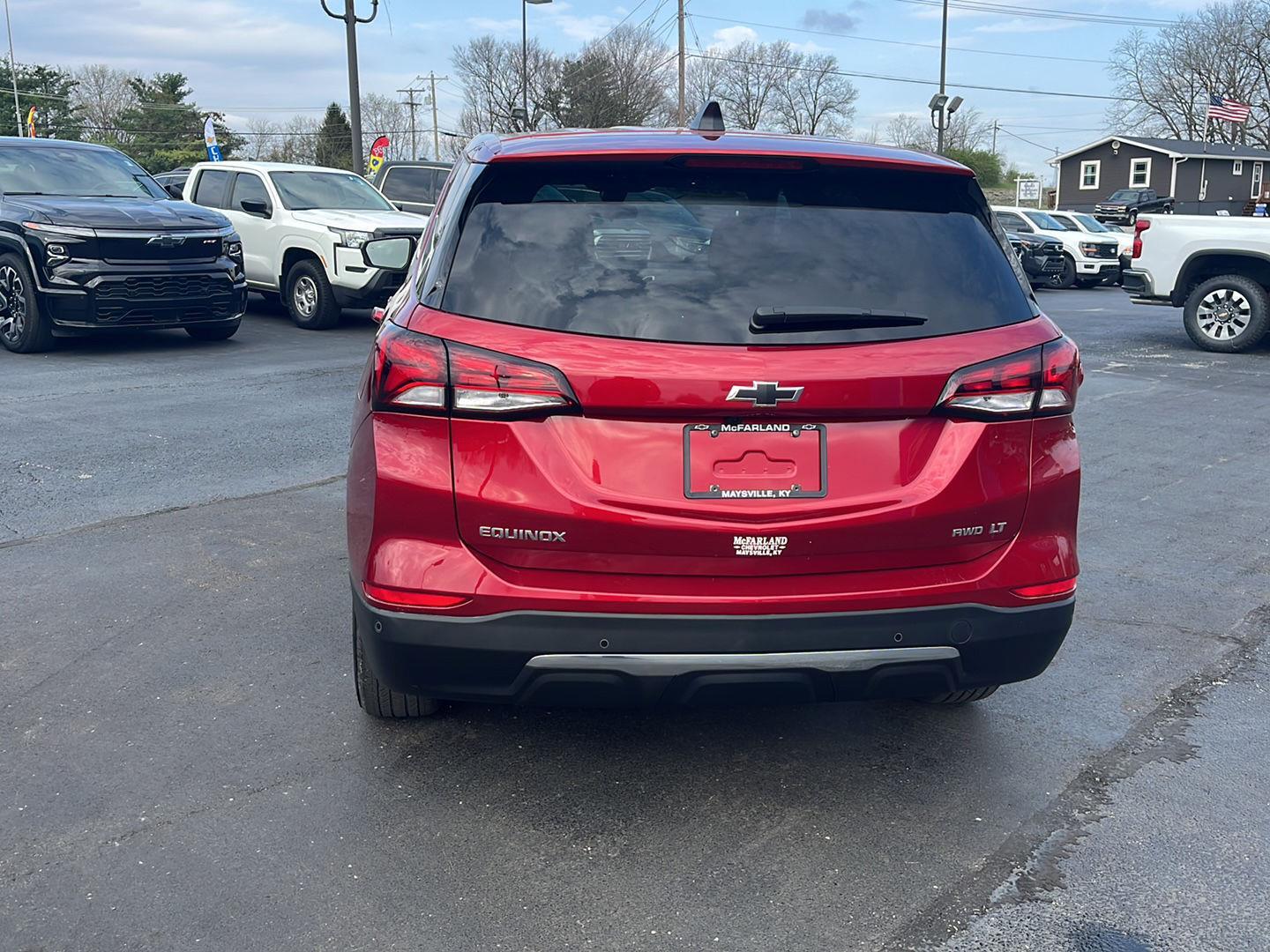 View vehicle photo 4