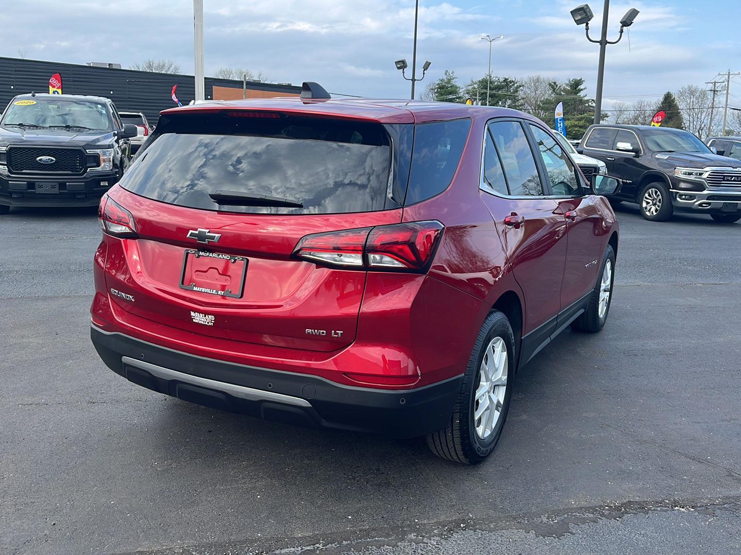 View vehicle photo 5