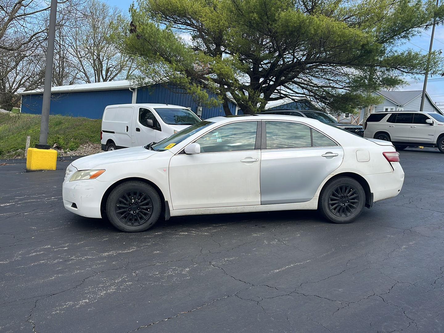 View vehicle photo 2