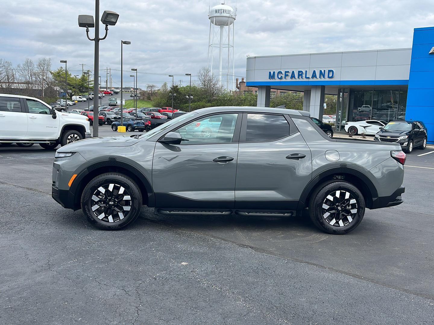 View vehicle photo 2