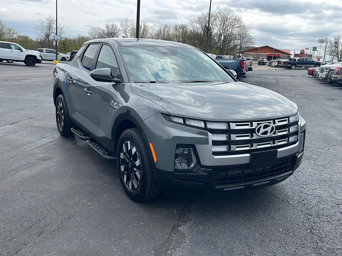 View vehicle photo 7