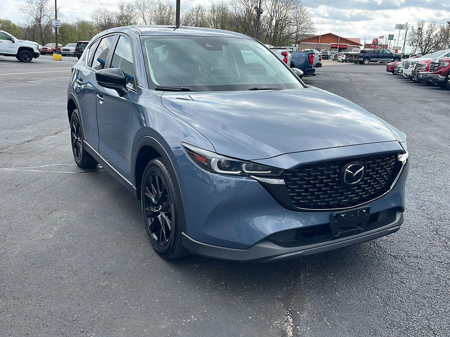 View vehicle photo 7